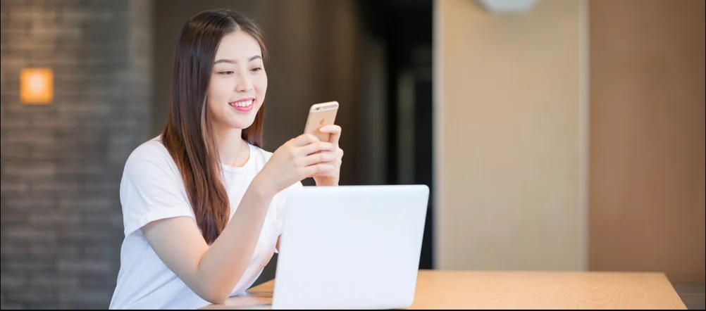 快连VPN 下载安装后手机与电脑同时登录的使用场景